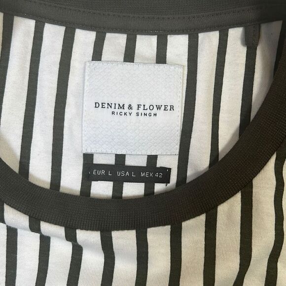 Denim & flower Ricky Singh T-shirt - Men Large‎ - Picture 9 of 9